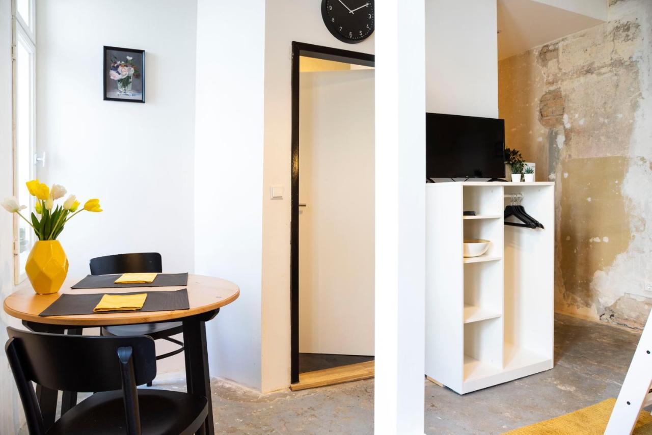 Shabby Chic Apartment +Freshly Furnished +Self Check-In Berlín Exterior foto